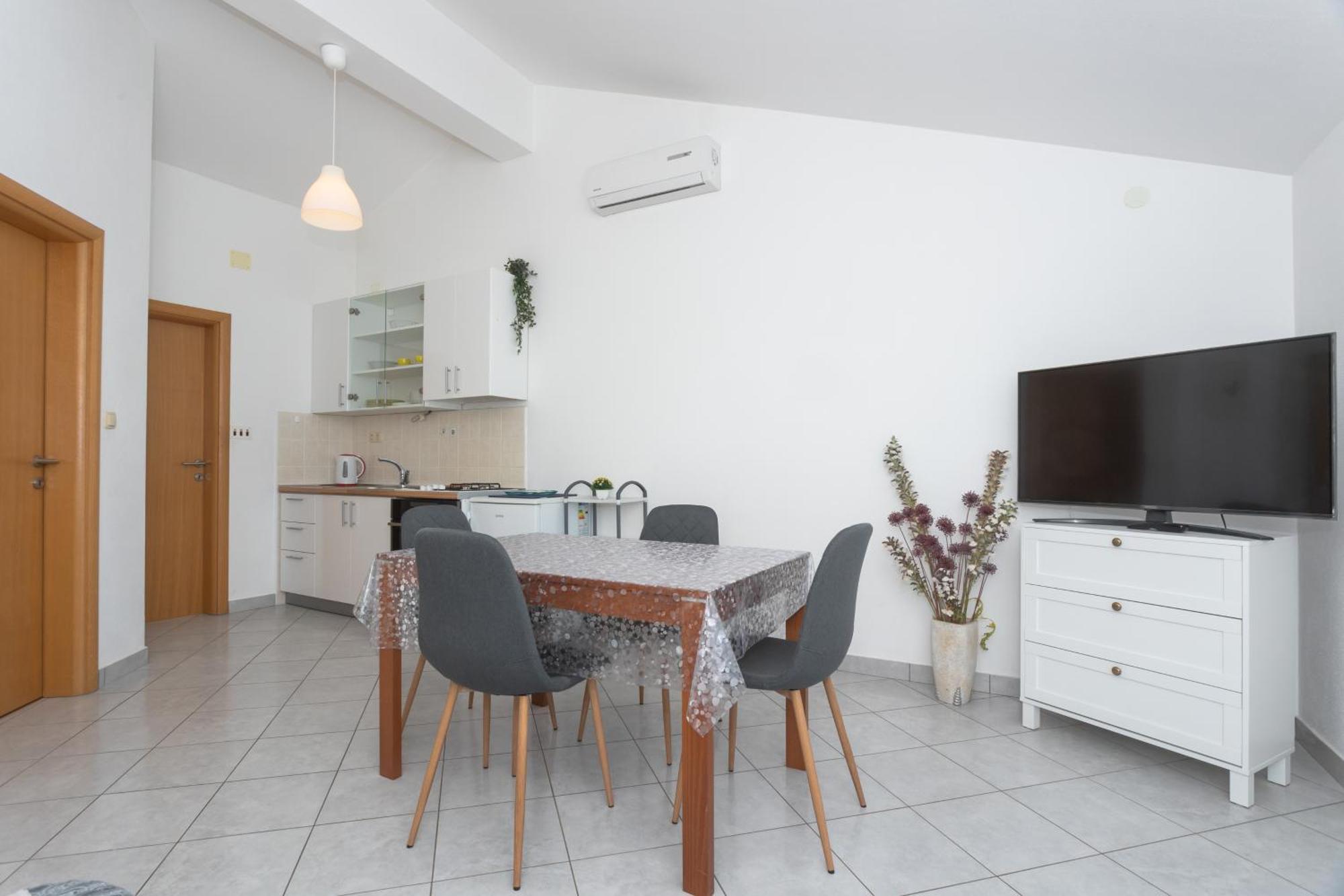 Apartments Klaudia Cista Velika Водице Экстерьер фото